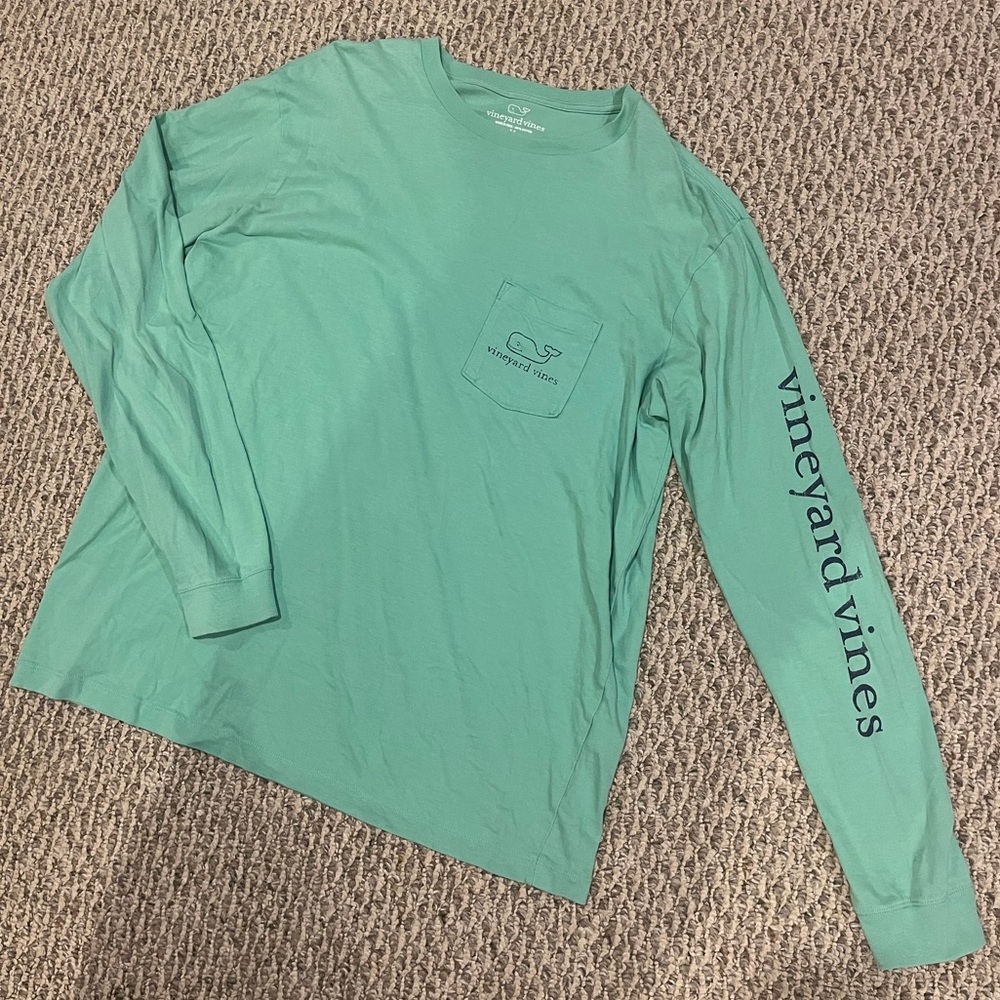 Women’s Vinyard Vines Longsleeve shirt, M, mint green